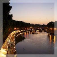 Bord du Tibre en été